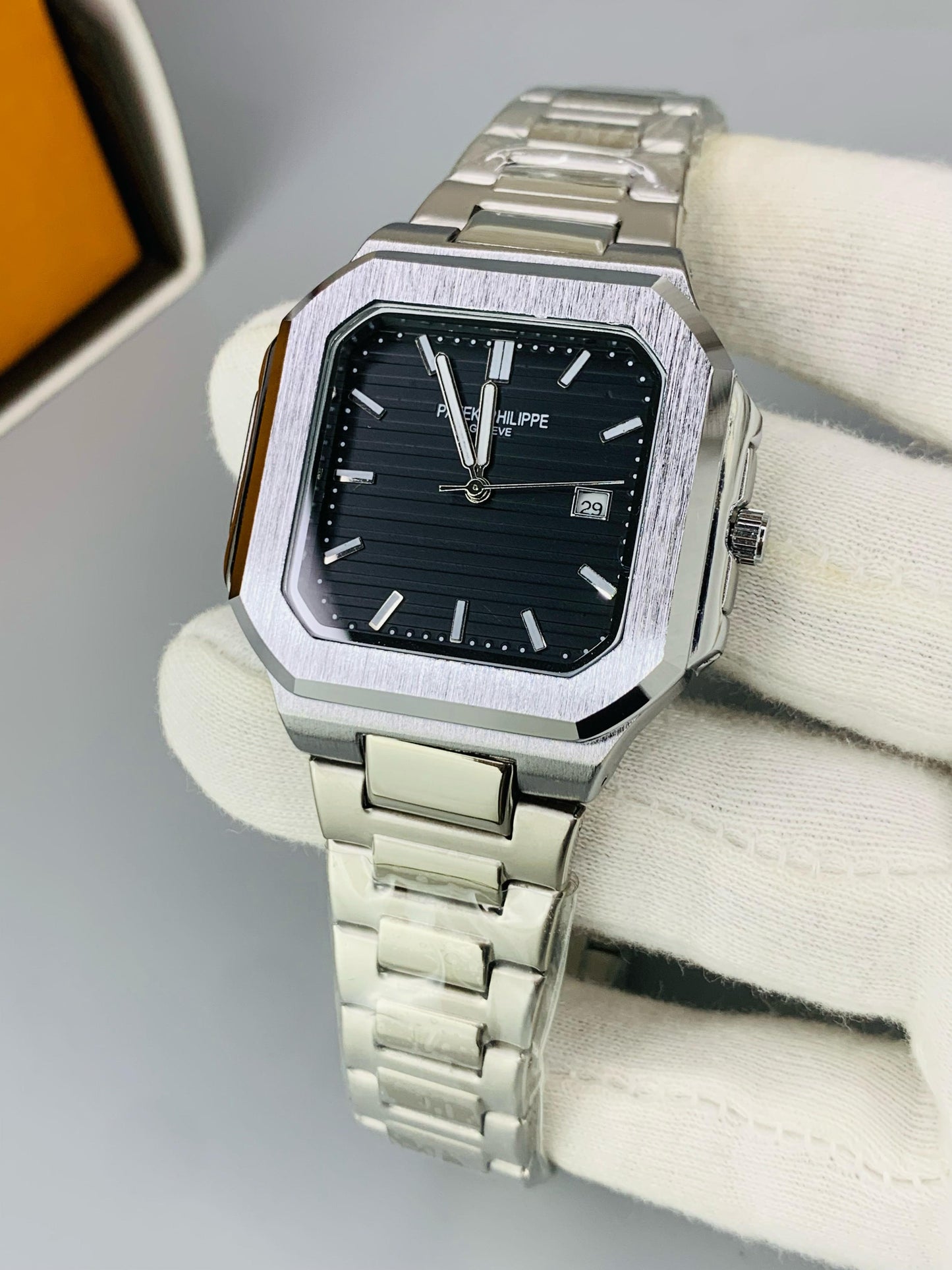 Patek Philippe Cubitus