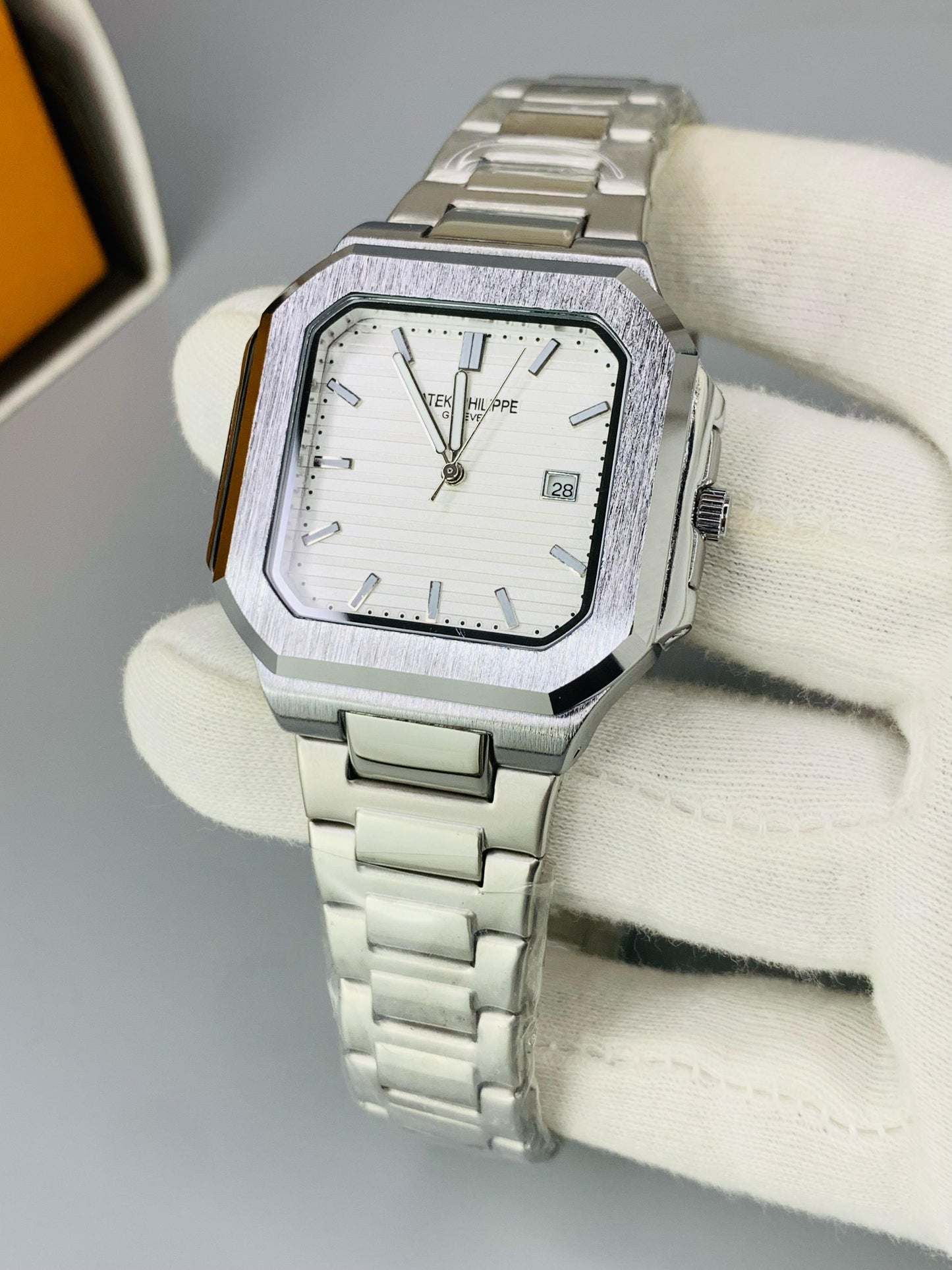 Patek Philippe Cubitus